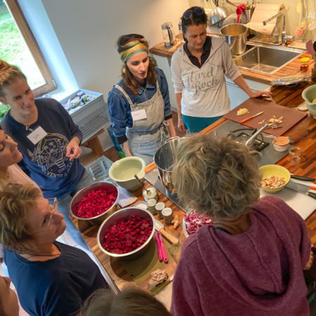 Kochen mit Ursula Melchhammer am Ayurveda Herbst-Retreat 2025